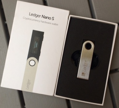 Мультивалютный кошелек Ledger Nano S